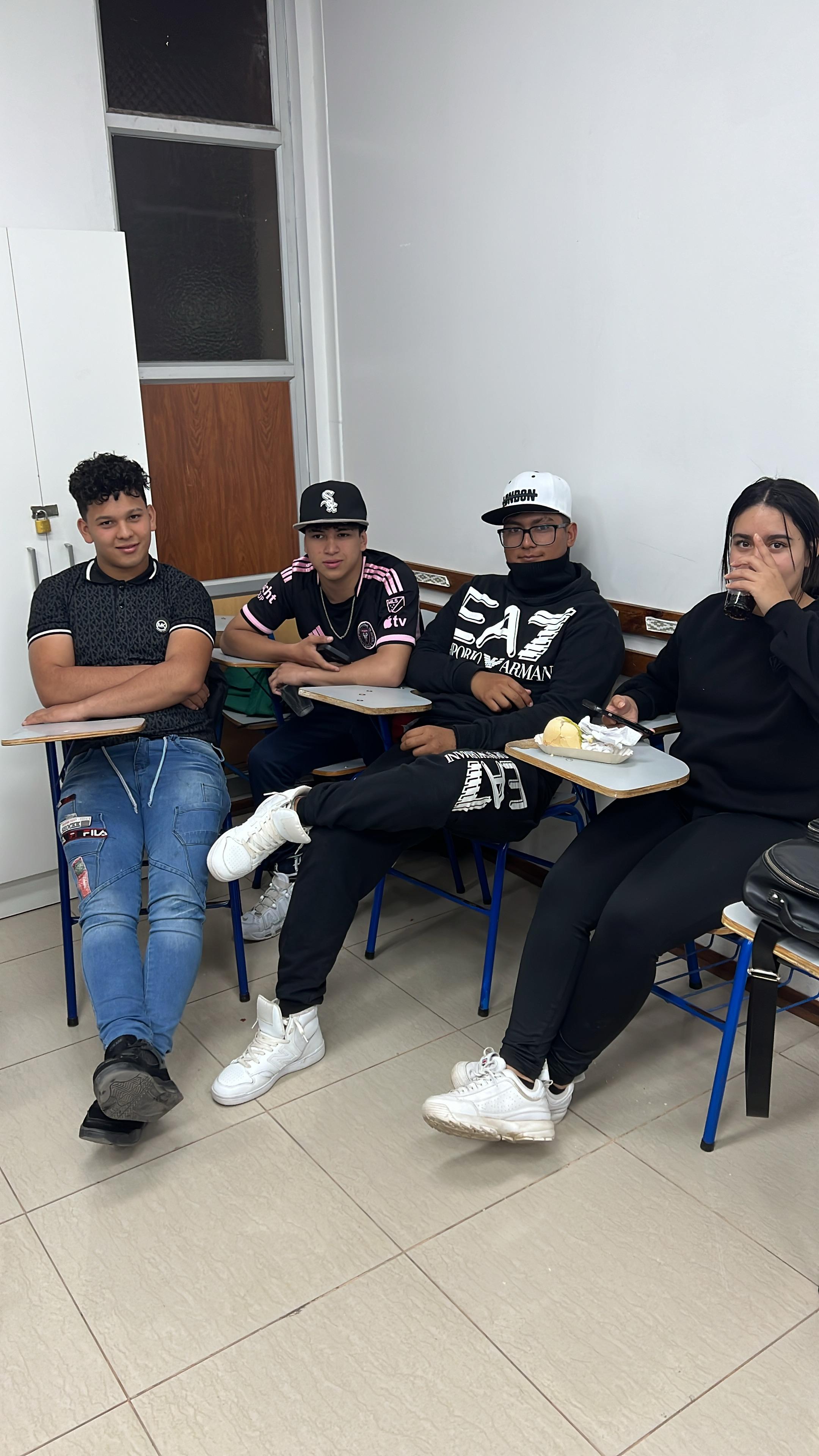 Bienvenida 2025 - Foto 2